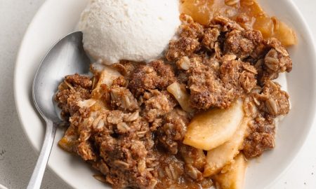 How to make a delicious fried apple crisp.
